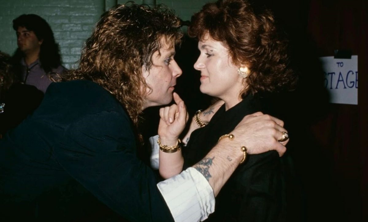 La relación de Ozzy Osbourne y Sharon, iniciada en 1970 y consolidada con su matrimonio en 1982, fue un pilar en la vida del cantante. FOTO: sharonosbourne (Instagram),