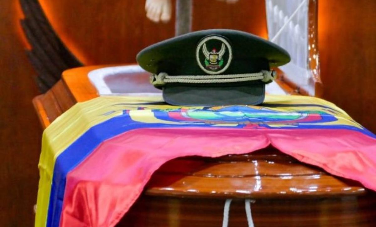 la-policia-nacional-de-ecuador-rechazo-que-se-haya-liberado-al-supuesto-asesino-del-capitan-darwin-sinmaleza-768x506