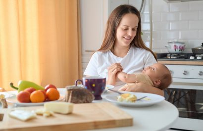 La nutrición materna durante la lactancia influye en la salud del bebé