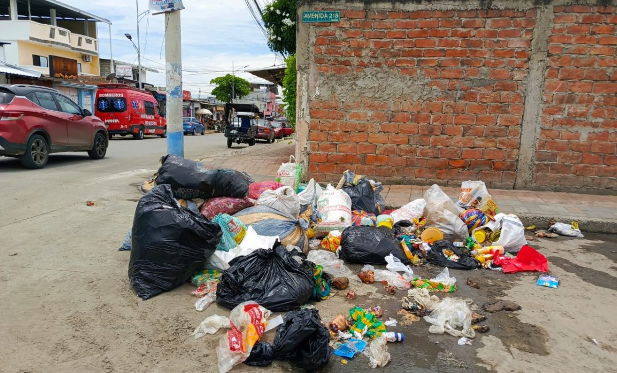 La contaminación e insalubridad es evidente en esta esquina del barrio San Antonio.