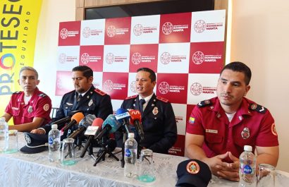 Benemérito Cuerpo de Bomberos de Manta organiza actividades por el Día Nacional del Bombero.