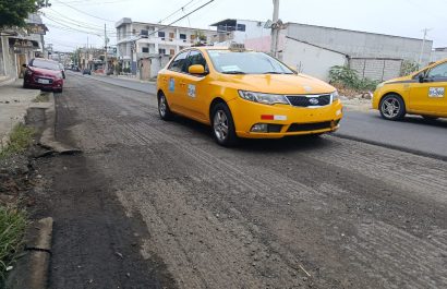 Los trabajos de rehabilitación vial llegaron a la calle 110 en Tarqui.