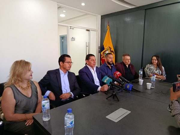 El directorio incluye a representantes de turismo, logística, comercio, salud e inmobiliario, combinando experiencia y juventud.