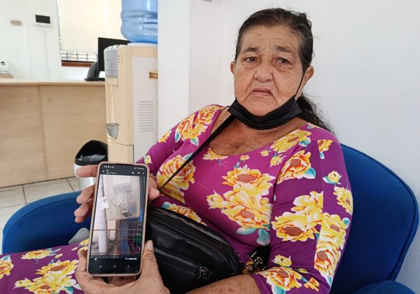 María Carreño dijo que está al día en sus pagos y no sabe porqué la desconexión del servicio.