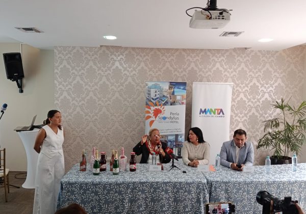 Durante una rueda de prensa este lunes, se dieron detalles de la Expo Boda que será del 17 al 19 de junio, en Manta.