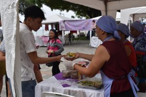 Mujeres sobrevivientes a la violencia de género brillarán en la sexta feria de Río Manta.