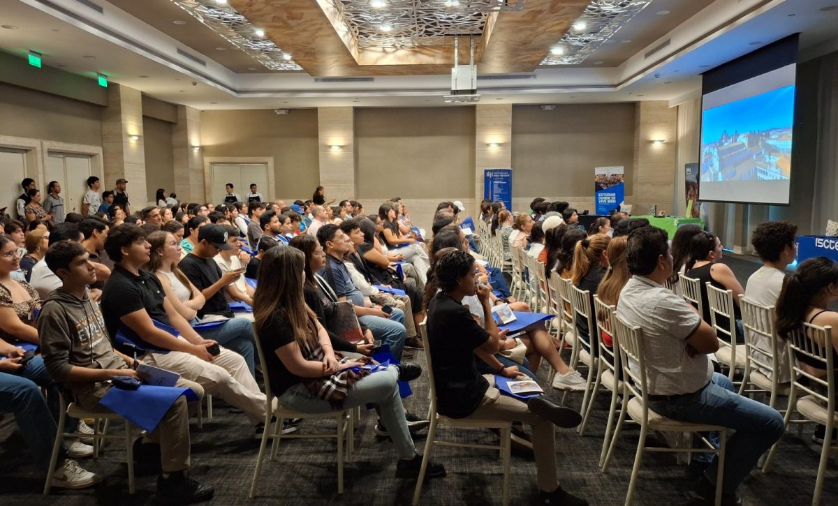 Estudar Portugal organiza la feria de universidades portuguesas en Manta, que esta vez será este sábado 5 de julio. (foto cortesía)