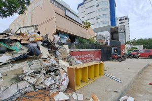 El edificio pertenece al ministerio de Turismo y por su abandono se convertía en un foco de contaminación para La Sala Mac; poco a poco es rehabilitado.