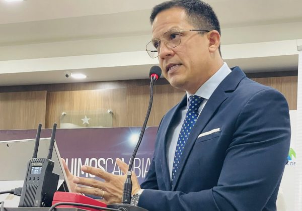 Miguel Cevallos niega notificación de renuncia exigida por Sercop.