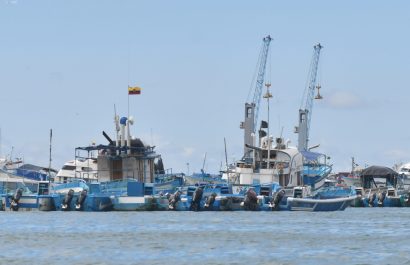 Puerto de Manta que cuenta de dos áreas: muelle artesanal y el internacional.