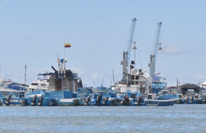 Puerto de Manta que cuenta de dos áreas: muelle artesanal y el internacional.
