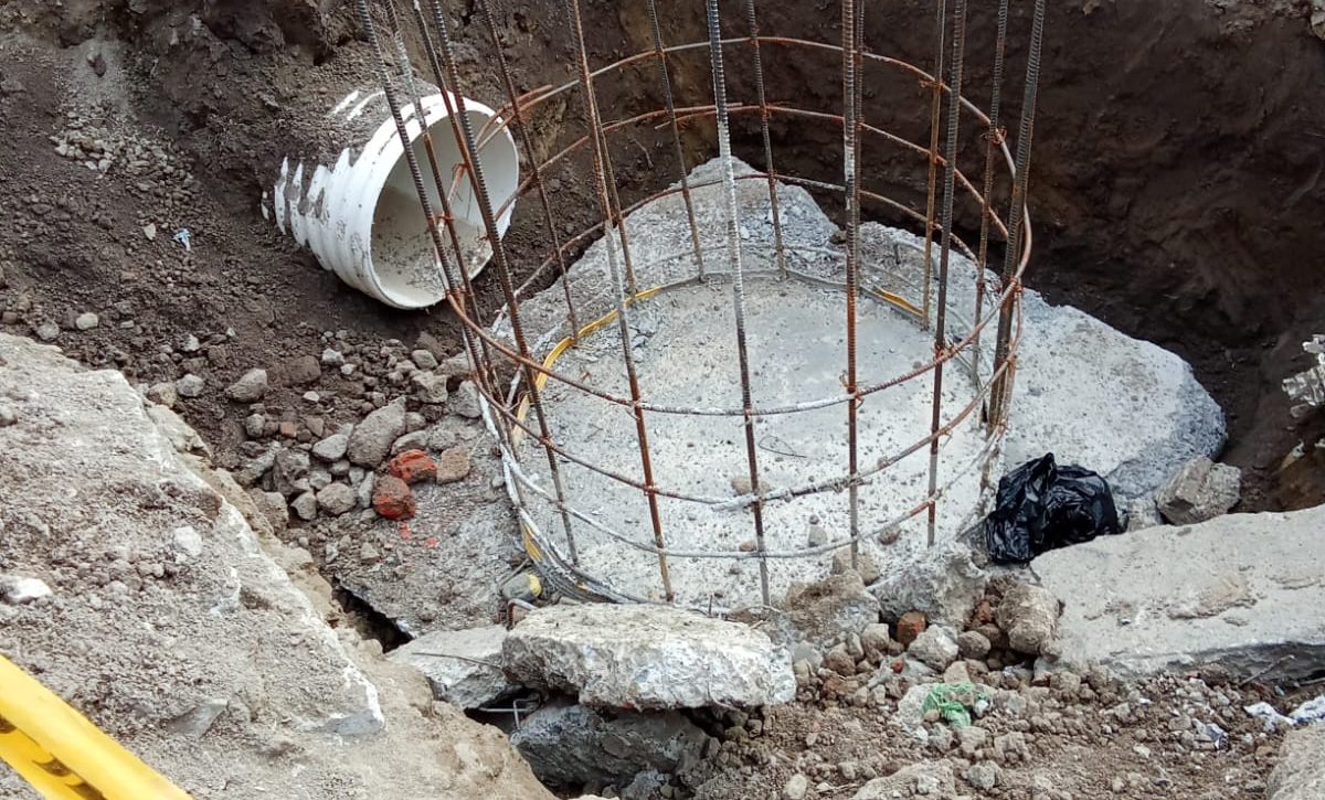 Avanza la construcción de los pozos que recogerán aguas lluvias en el barrio 8 de Abril.