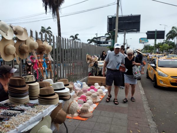 El pasado 29 de marzo, Manta recibió alrededor de 5 mil turistas en tres cruceros diferentes.