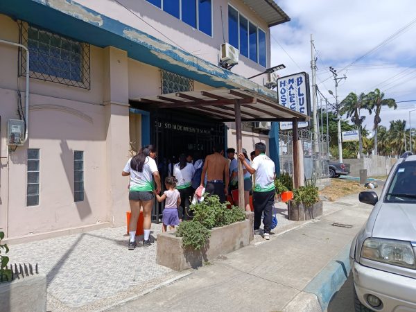 La temporada vacacional de la Sierra impulsa el turismo en Manta, especialmente en hostales y hoteles de Tarqui.