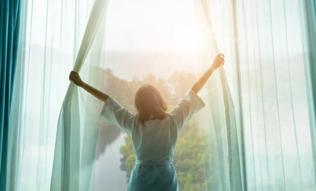 ¡Despierta con energía! La ciencia dice cómo usar la luz natural
