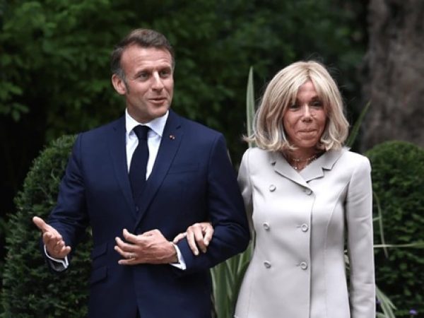 Pruebas médicas y fotos: los Macron presentan evidencia contra difamación en EE. UU.