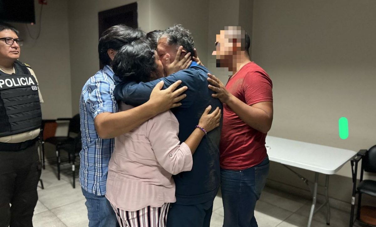 Mantenses liberados tras secuestro en la vía a Guayaquil