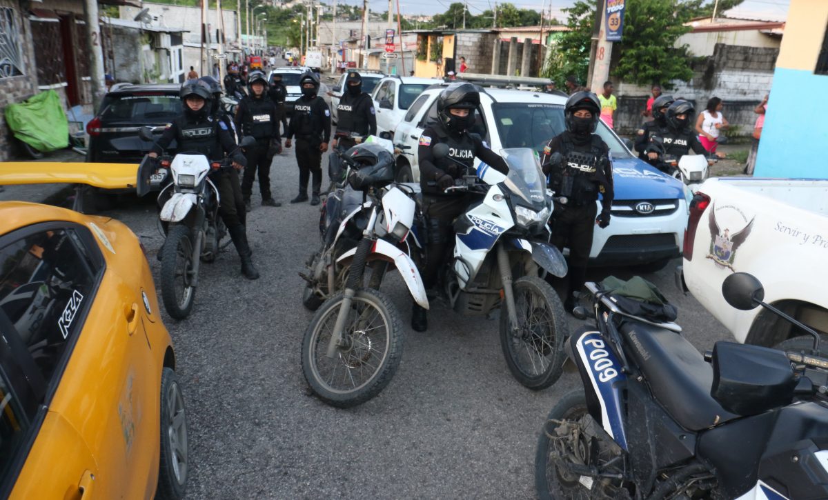Guayaquil, jueves 06 de marzo del 2025
Al menos 12 personas fueron asesinadas en un sector de Socio Vivienda.
Fotos: API