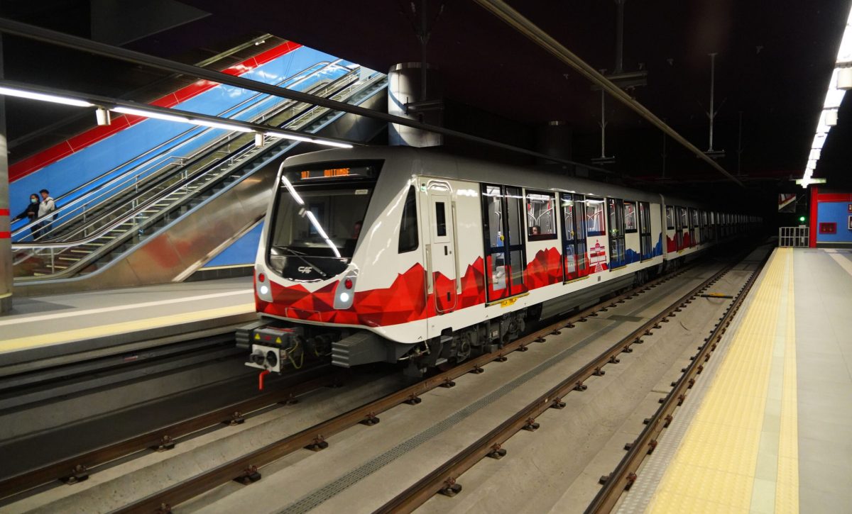 Metro de Quito transporte multan a usuario del Metro de Quito