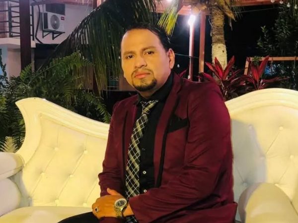El Compadre Candelario podría perder su pierna: el drama real de Miguel Santana