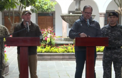 Ministros ofrecen detalles a la prensa de la captura de alias 'Fito'