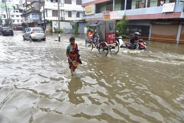 Imparable temporal en India: al menos 50 fallecidos y alerta por nuevas lluvias