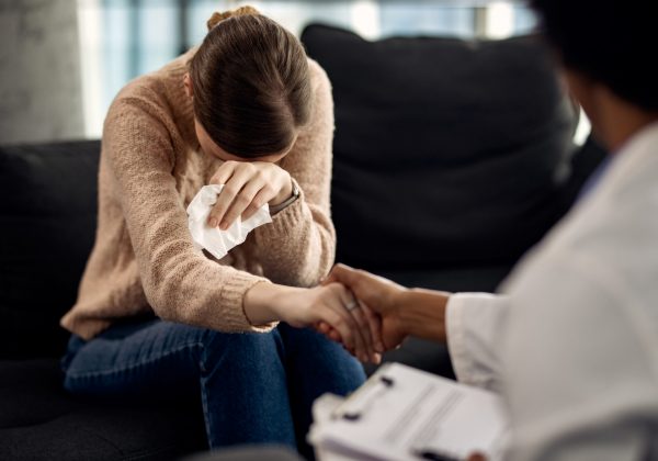 Heredar silencios: El impacto de los traumas familiares no sanados