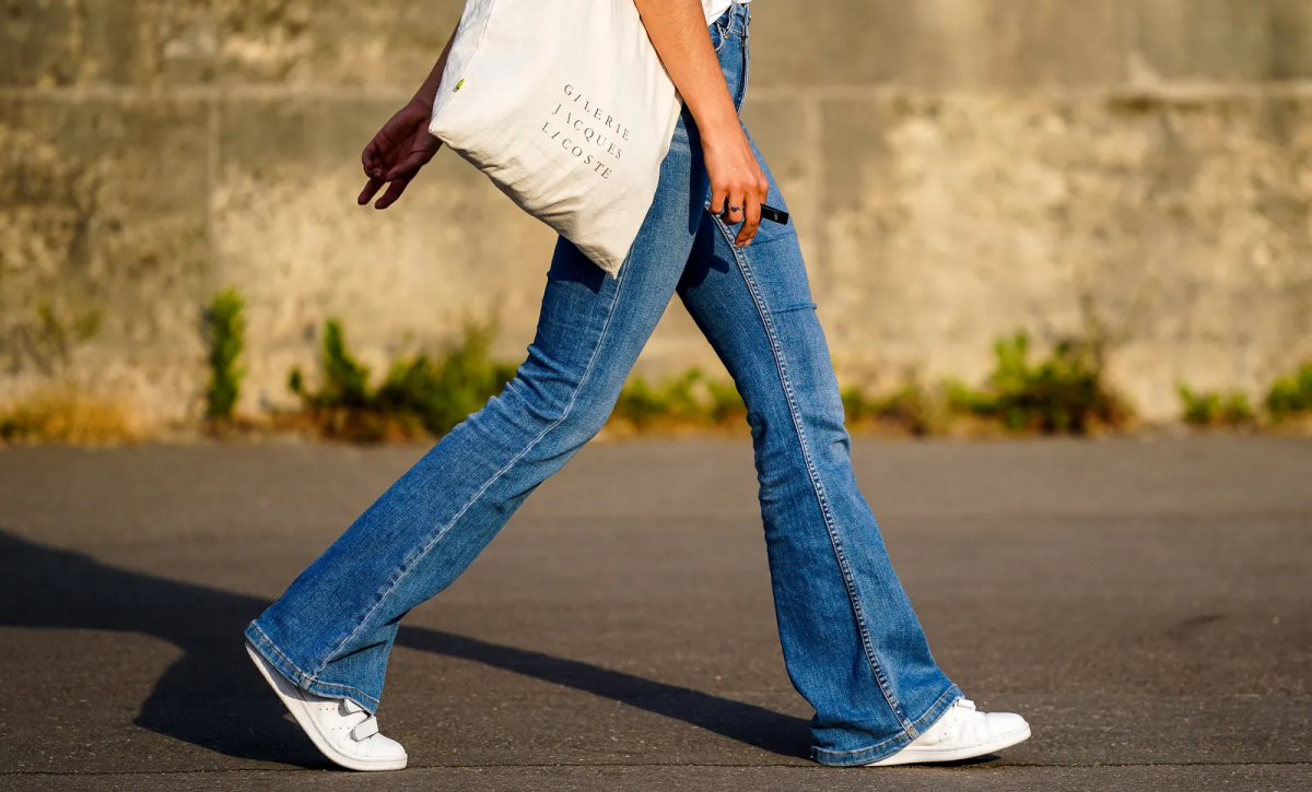 El secreto mejor guardado: el tipo de pantalón que estiliza a mujeres de baja estatura