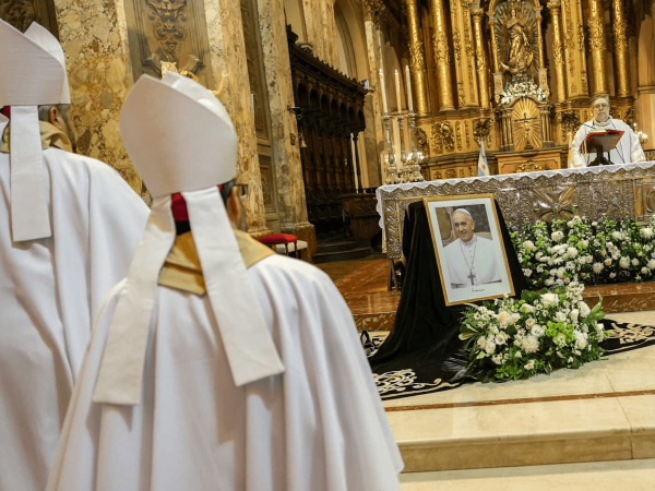 Buenos Aires despide al Papa Francisco con una emotiva ceremonia religiosa en la Catedral