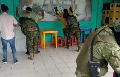 Patrullajes militares permitieron decomisar droga y cuchillos en Santo Domingo de los Tsáchilas