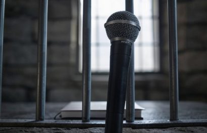 Periodista detenida