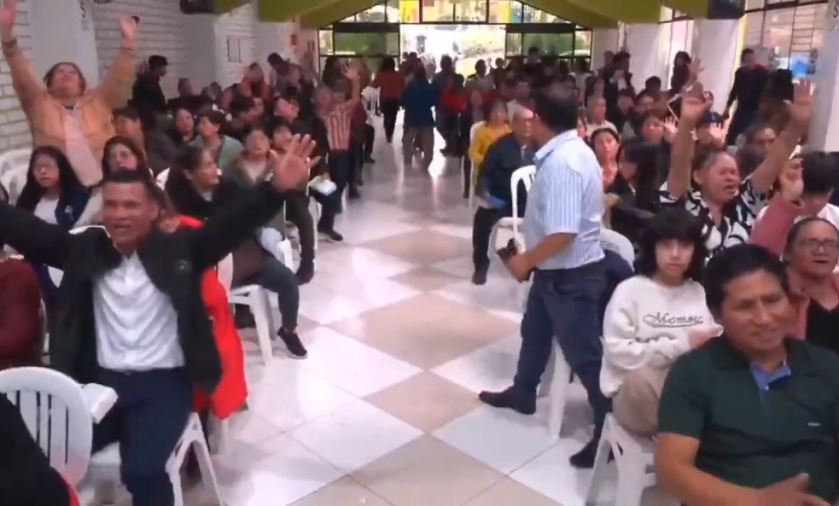 Sismo de magnitud 6.1 sorprende a fieles durante culto en iglesia evangélica en Perú
