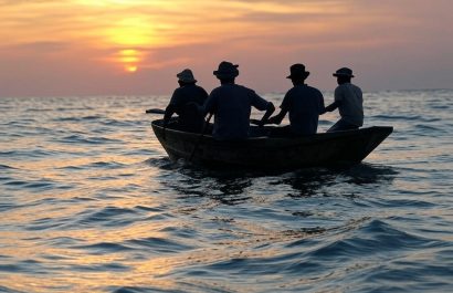 Ocho pescadores no ha vuelto a puerto. Sus familias cree que fueron víctimas de los piratas.