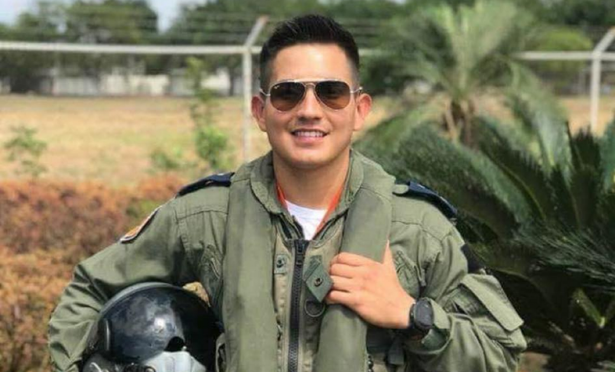 Consternación en la FAE: oficial hallado muerto en base de Manta con dos disparos
