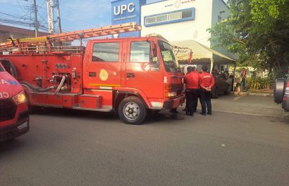 Explosión en cocina de Unidad de Policía Comunitaria deja a un agente herido