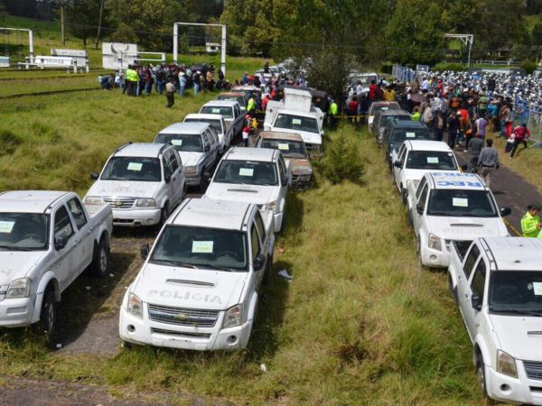 Policía Nacional inicia remate de vehículos 2025 con precios desde 35 dólares.
