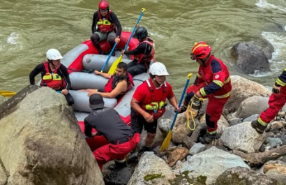 Encuentran cuerpo de agente del GEMA desaparecido durante prácticas en el río Quijos