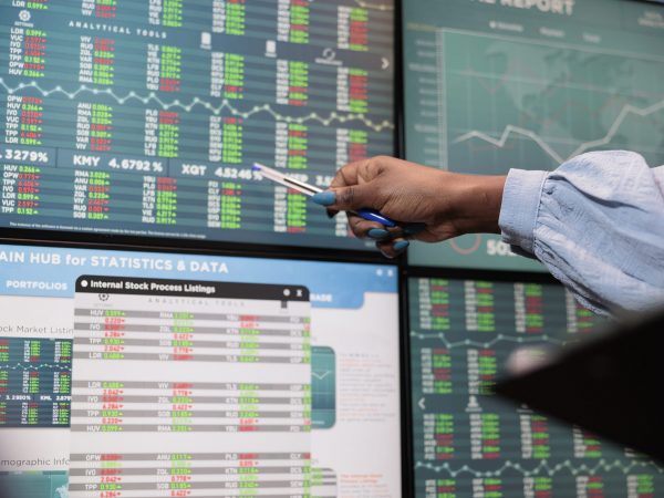 Pese a un informe negativo sobre la calidad de la deuda de EE.UU. hay estabilidad en los mercados