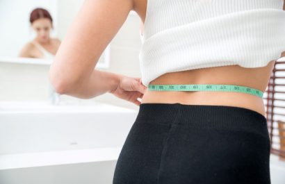 Más allá del peso: medir la cintura puede predecir el riesgo de muerte en mujeres posmenopáusicas