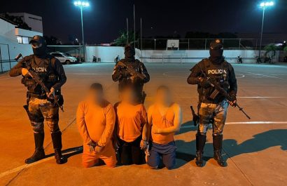 Dos de los tres detenidos cumplen condenas en la cárcel El Rodeo de Portoviejo.