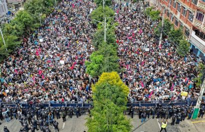 Protestas en Nepal dejan 20 muertos y 300 heridos tras veto a redes sociales