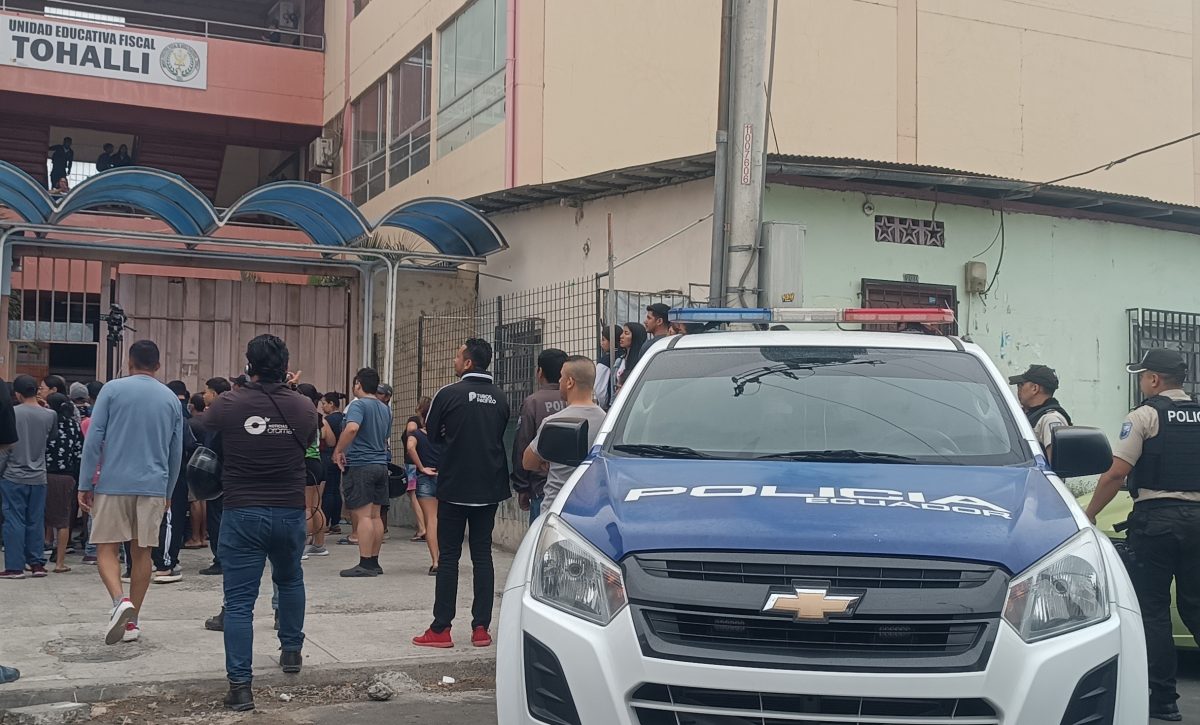 El crimen de la adolescente ocurrió cerca del colegio Tohallí de Manta.