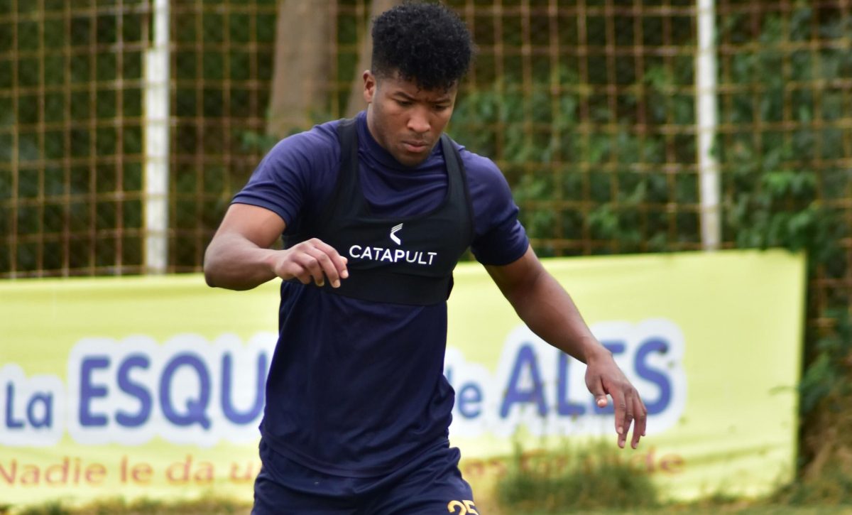 Edilson Cabezas, nuevo jugador de Delfín SC.
