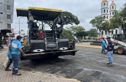 Los trabajos de repavimentación en la avenida Urbina iniciaron hace un mes.