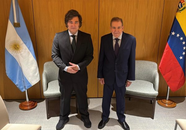 Reunión en Madrid entre Milei y González destaca amenazas a la democracia en la región