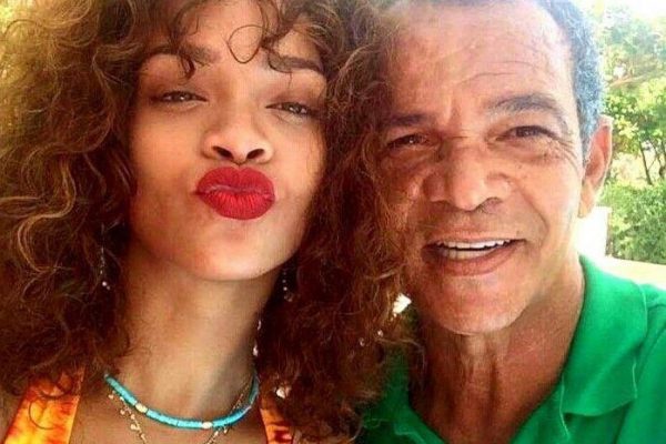 El padre de Rihanna muere a los 70 años: así fue su relación con la cantante