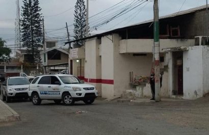 Policía neutraliza a asaltante herido en intento de robo a camión en parroquia Colorado de Montecristi.