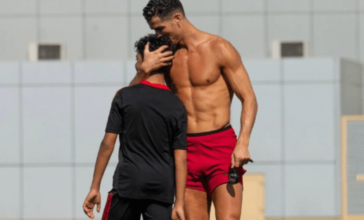 El hijo de Cristiano Ronaldo da su primer gran paso en el fútbol internacional