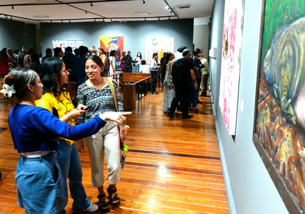 El Salón de Julio, fundado en 1959, ha forjado una trayectoria como plataforma clave para la pintura ecuatoriana.