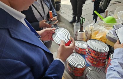 Cientos de sardinas falsificadas retiradas de tiendas en medio del operativo